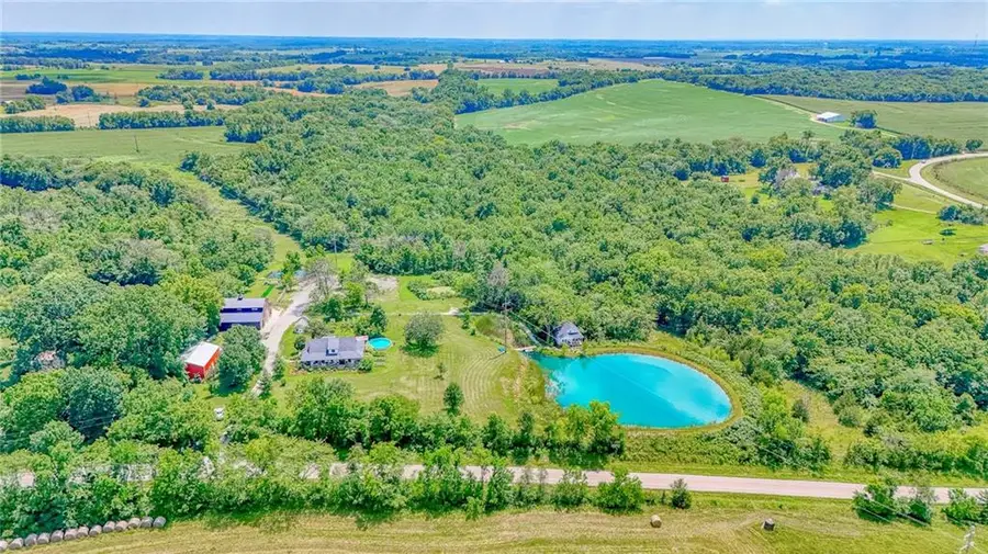 804 SW County Rd Vv Highway, Centerview, MO 64019 - #3