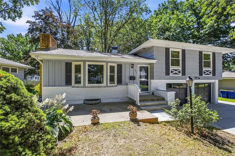 7915 Evanston Avenue, Raytown, MO 64138 - #3