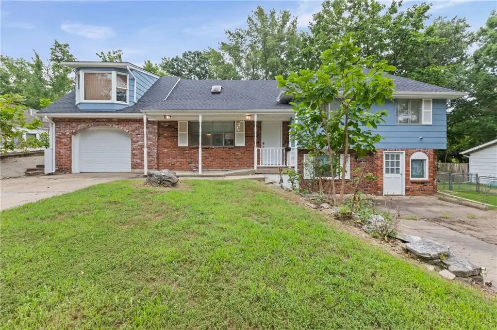 213 Briar Lane, Kansas City, MO 64119 - #1