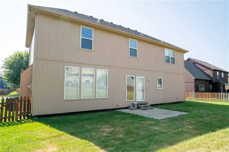 10760 N Laurel Avenue, Kansas City, MO 64157 - #3