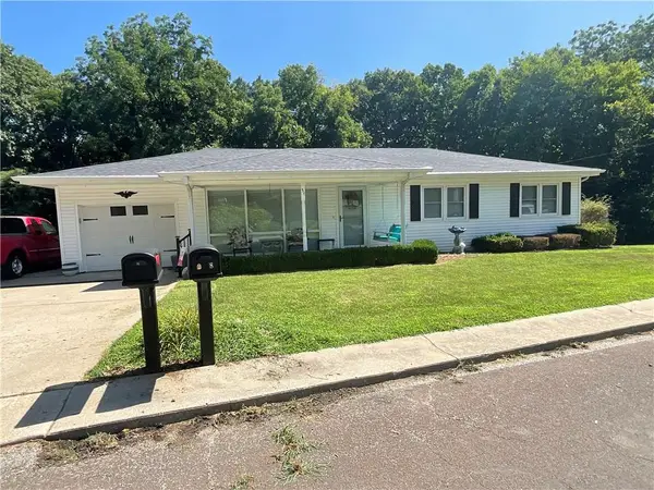 31 Country Club Terrace, Lexington, MO 64067