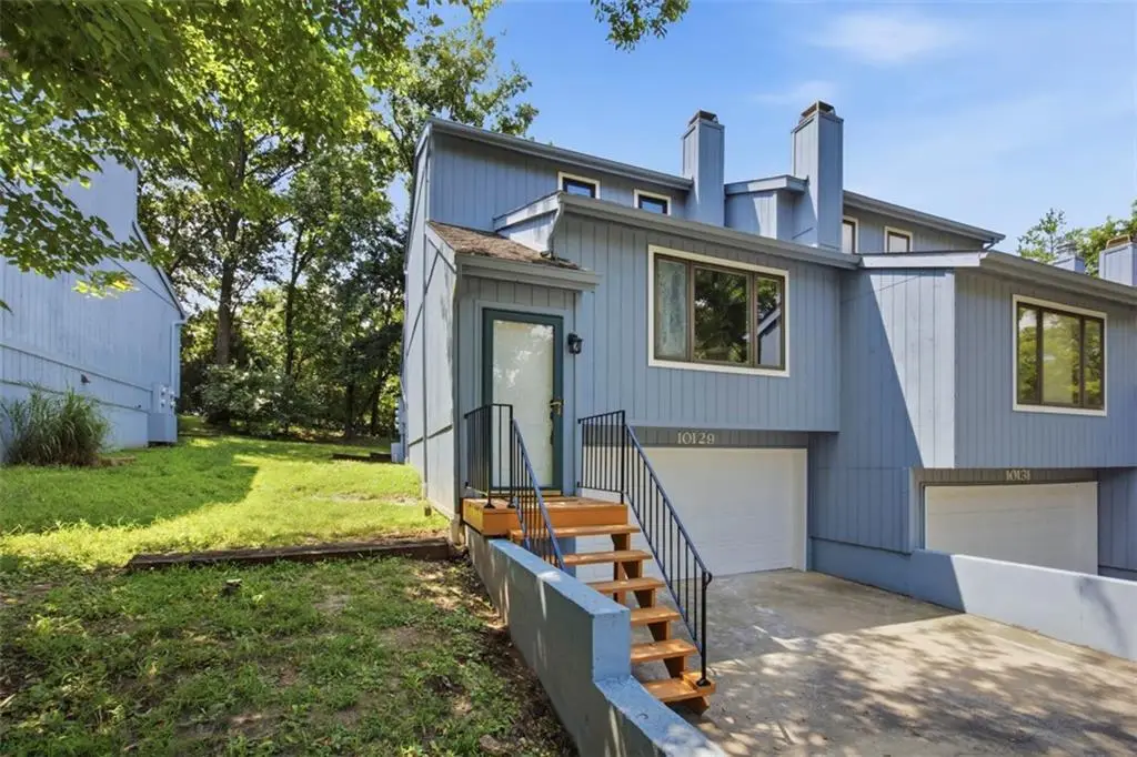 10129 Steele Road, Edwardsville, KS 66111 - #1