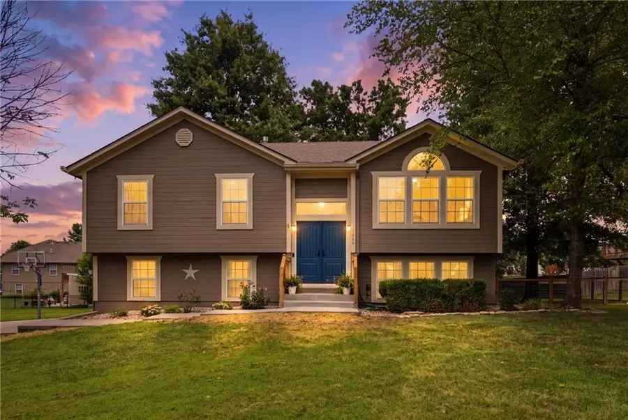 1400 Aspen Drive, Greenwood, MO 64034 - #2