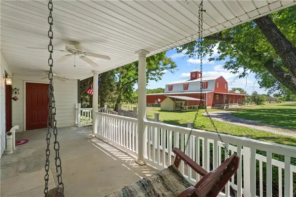 3800 120th Road, Thayer, KS 66776
