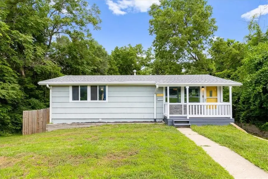 708 W Nickell Avenue, Independence, MO 64050 - #3