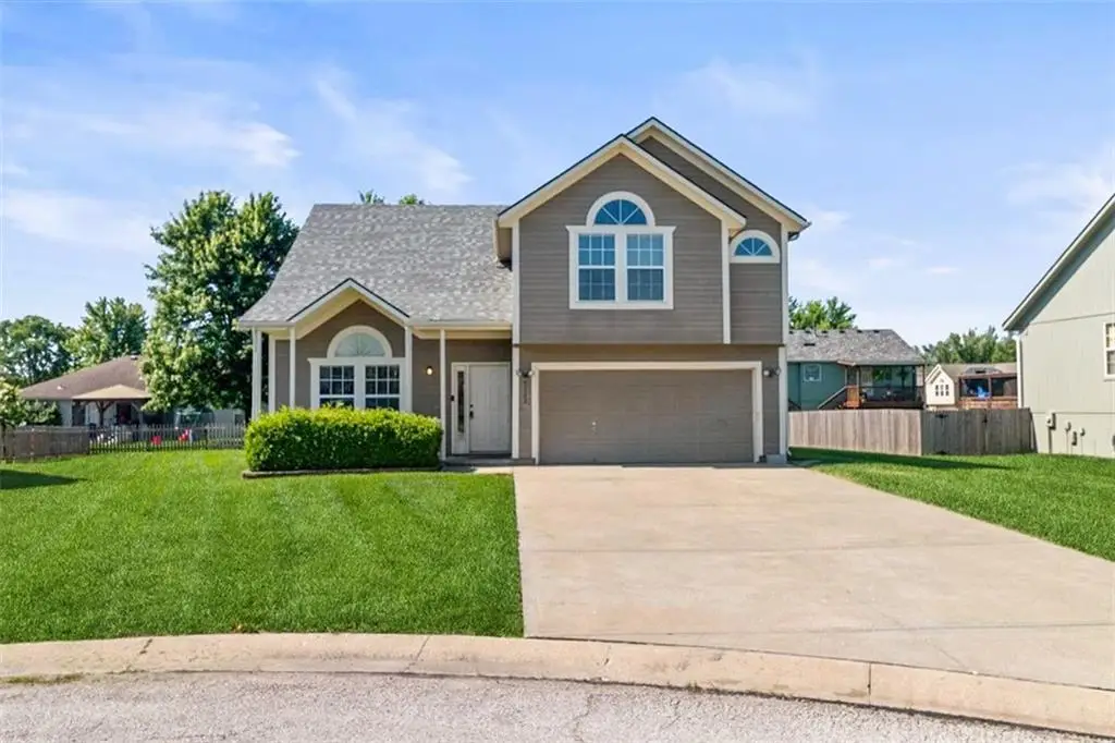 2103 Patti Lane, Greenwood, MO 64034 - #1