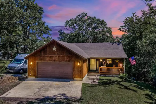 22967 Peppermint Drive, Warsaw, MO 65355