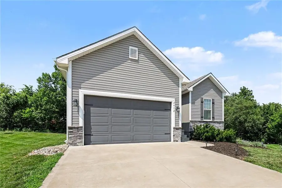2412 NW Peekaboo Court, Blue Springs, MO 64015 - #3