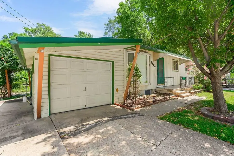 8509 Wornall Road, Kansas City, MO 64114 - #3
