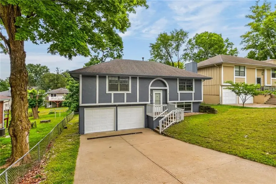 5209 NE 46th Street, Kansas City, MO 64117 - #3