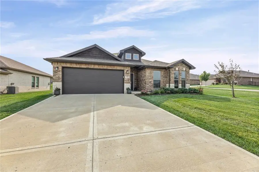 7559 Arapahoe Drive, Shawnee, KS 66227 - #3