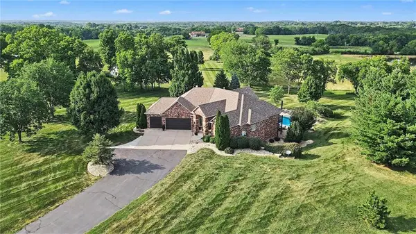 4808 Ne. 137th Street, Smithville, MO 64089