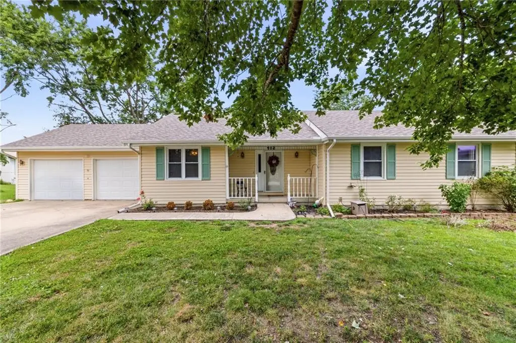 402 E 16th Street Circle, Kearney, MO 64060 - #1