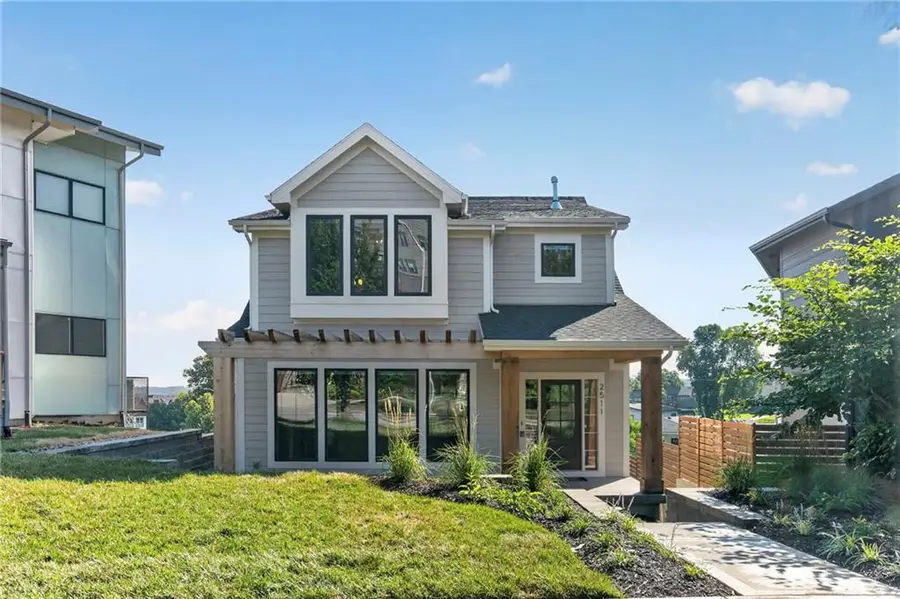 2511 Forest Avenue, Kansas City, MO 64108 - #2
