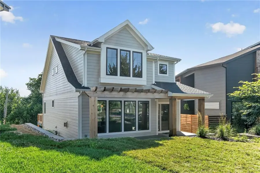 2511 Forest Avenue, Kansas City, MO 64108 - #3