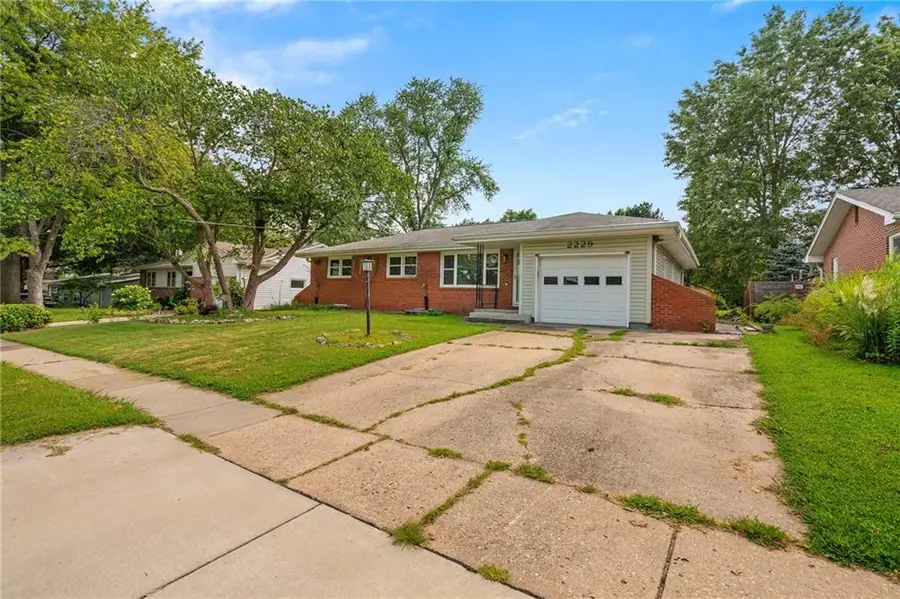 2229 Westchester Road, Lawrence, KS 66049 - #3