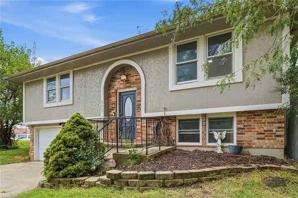 505 S 5th Terrace, Odessa, MO 64076