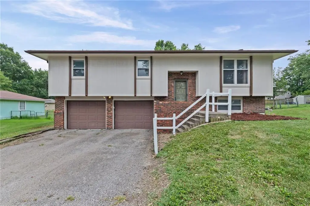 407 Sellers Place, Lathrop, MO 64465 - #1