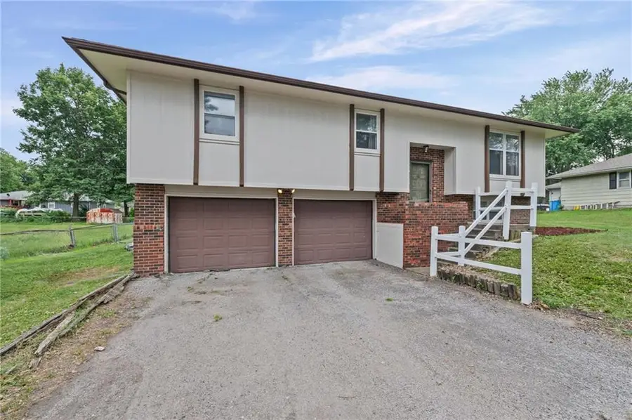 407 Sellers Place, Lathrop, MO 64465 - #2