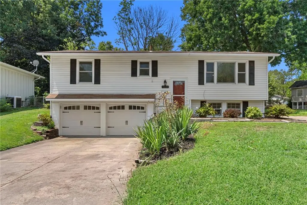 7218 Harvard Avenue, Raytown, MO 64133 - #1