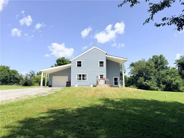 403 N Devasher Road, Warrensburg, MO 64093