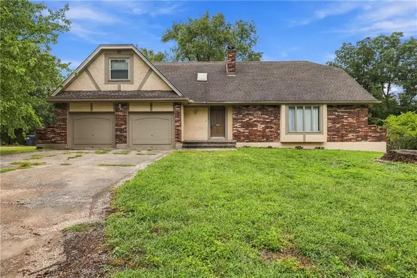 1600 Dana Drive, Blue Springs, MO 64014