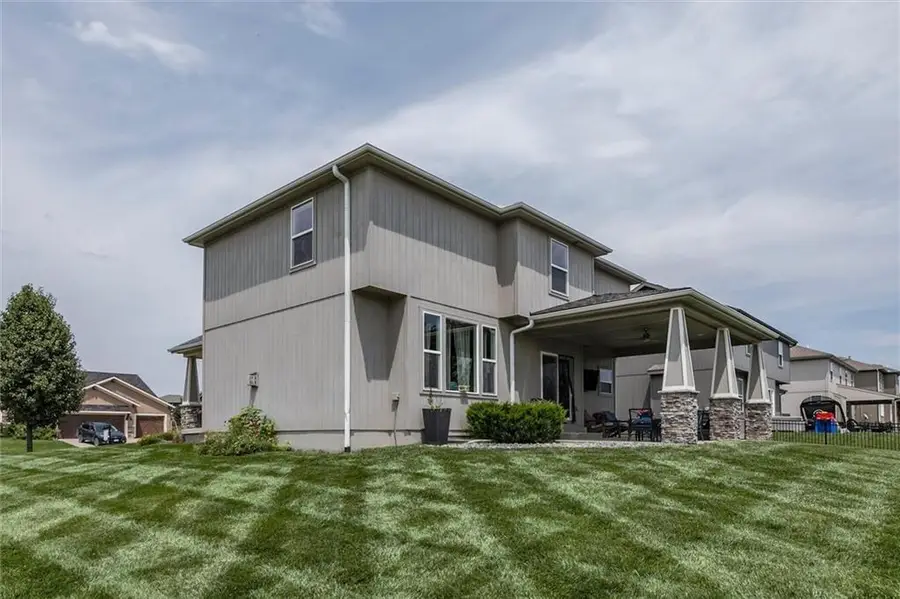 18523 W 193rd Terrace, Spring Hill, KS 66083 - #3