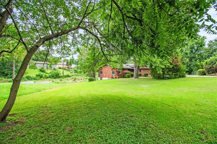 11806 E 39th Street S, Independence, MO 64052 - #2