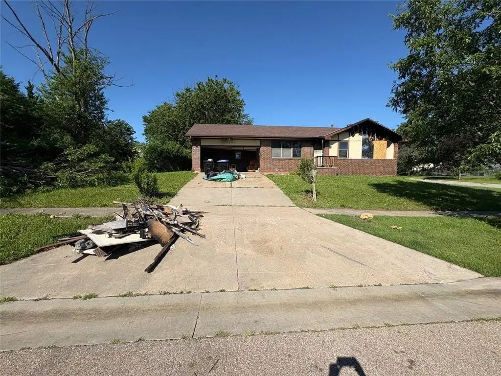 3801 SE Evans Street, Topeka, KS 66609 - #1