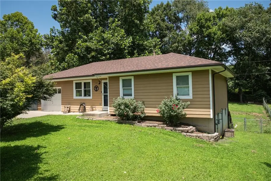23 SE 190th Road, Warrensburg, MO 64093 - #3