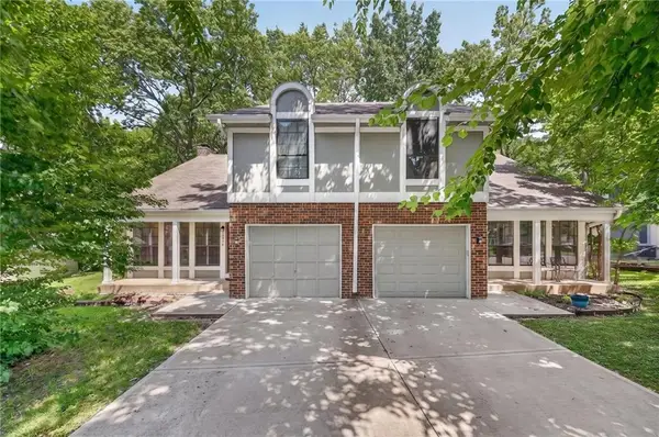 8337-8339 Farley Street, Overland Park, KS 66212