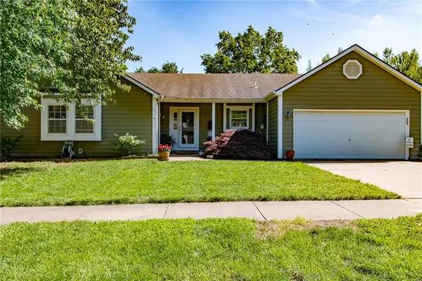 3817 Stetson Drive, Lawrence, KS 66049