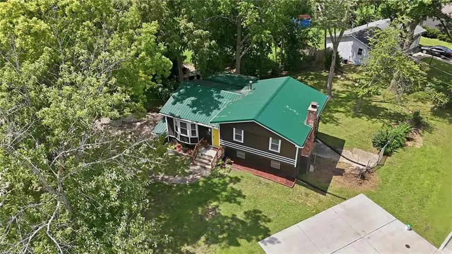 1010 E Langsford Road, Lees Summit, MO 64063 - #3
