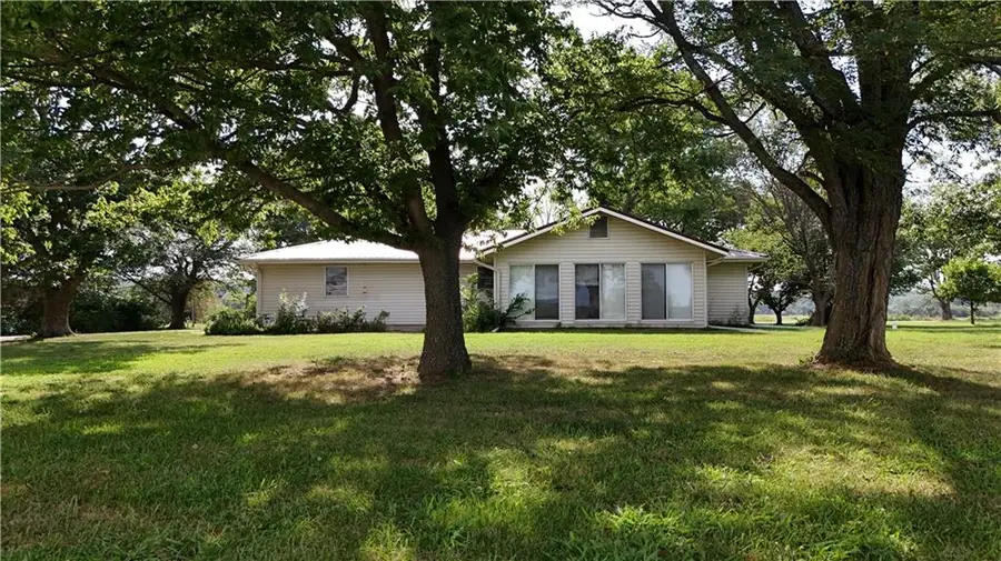 10753 Scott Road, Pleasanton, KS 66075 - #3