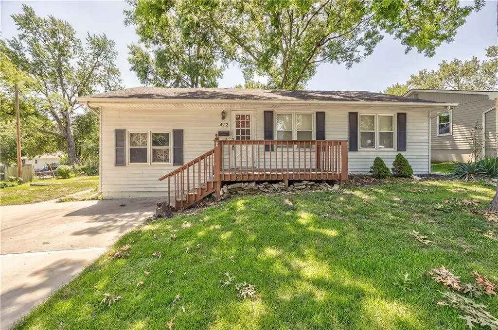 412 W Insley Avenue, Bonner Springs, KS 66012 - #1