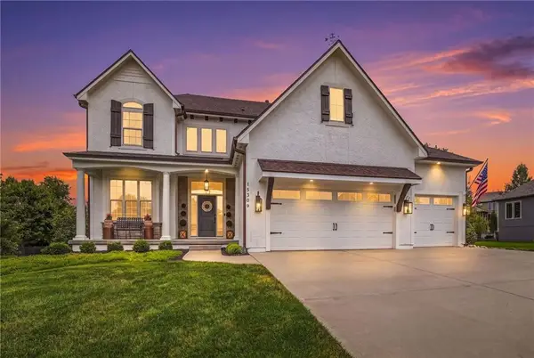 15309 Barton Street, Overland Park, KS 66221