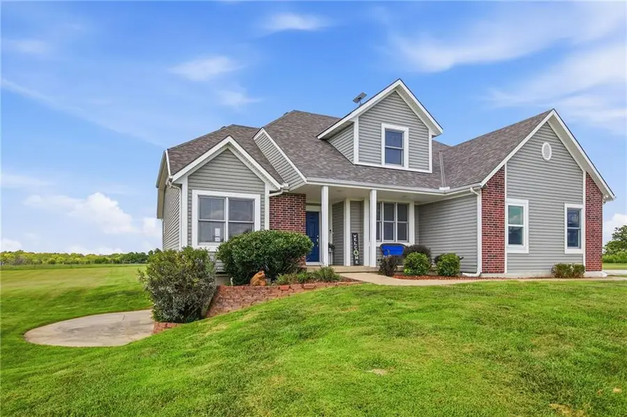 4962 W 351st Street, Louisburg, KS 66053 - #3