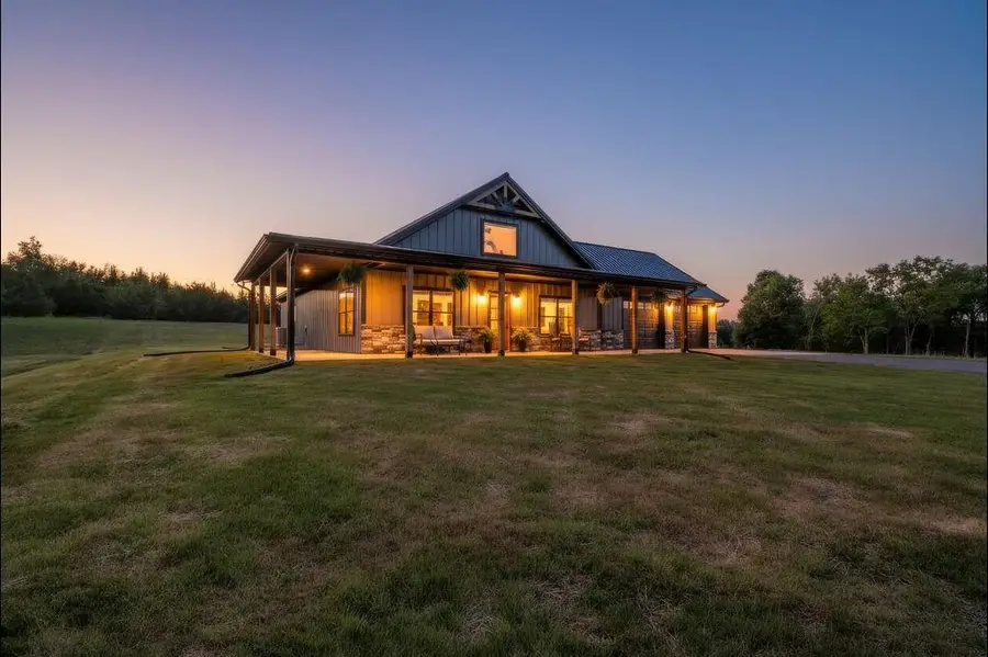 327 NE 21st Road, Warrensburg, MO 64093 - #3