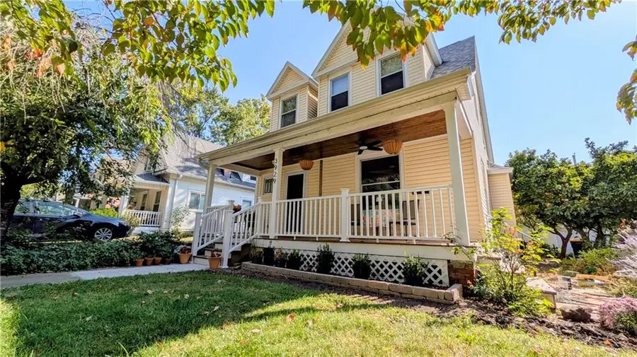 3929 Terrace Street, Kansas City, MO 64111 - #2
