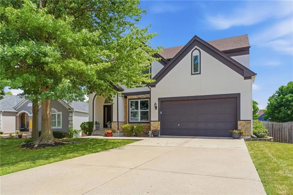9317 N Charlotte Court, Kansas City, MO 64155 - #1