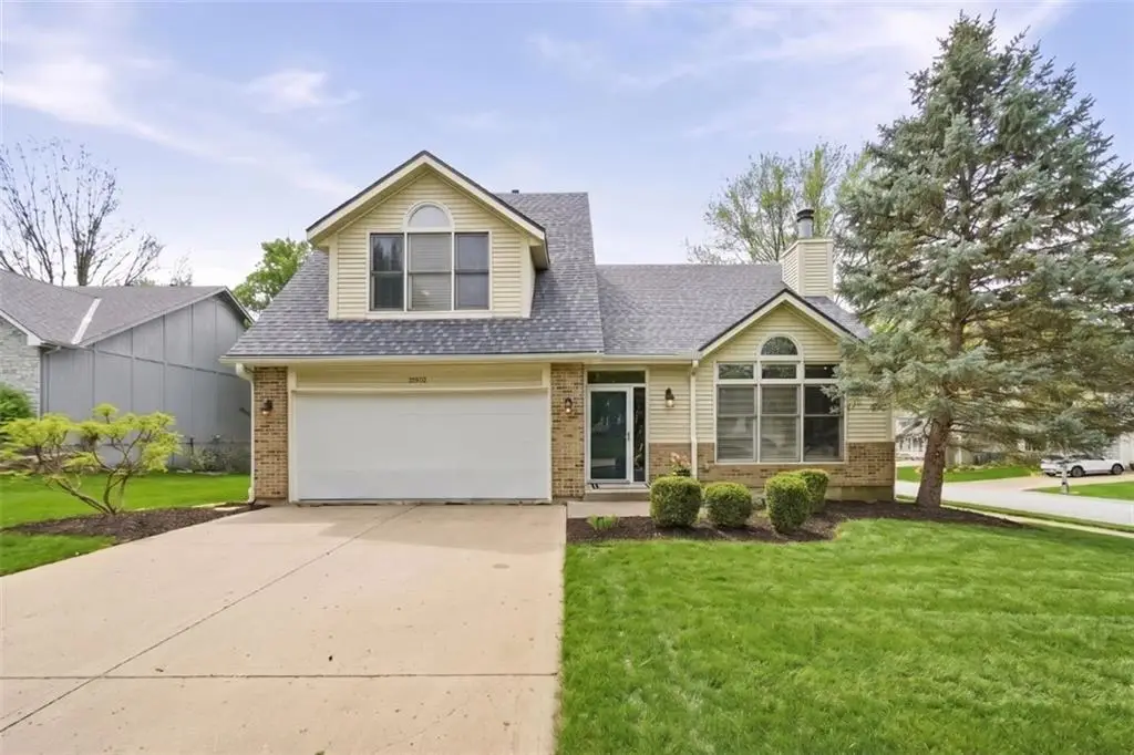 12502 S Alcan Circle, Olathe, KS 66062 - #1