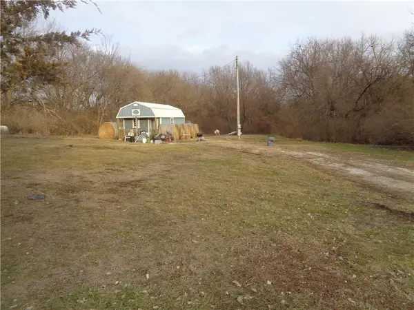 17463 Silvey Road, Lawson, MO 64062