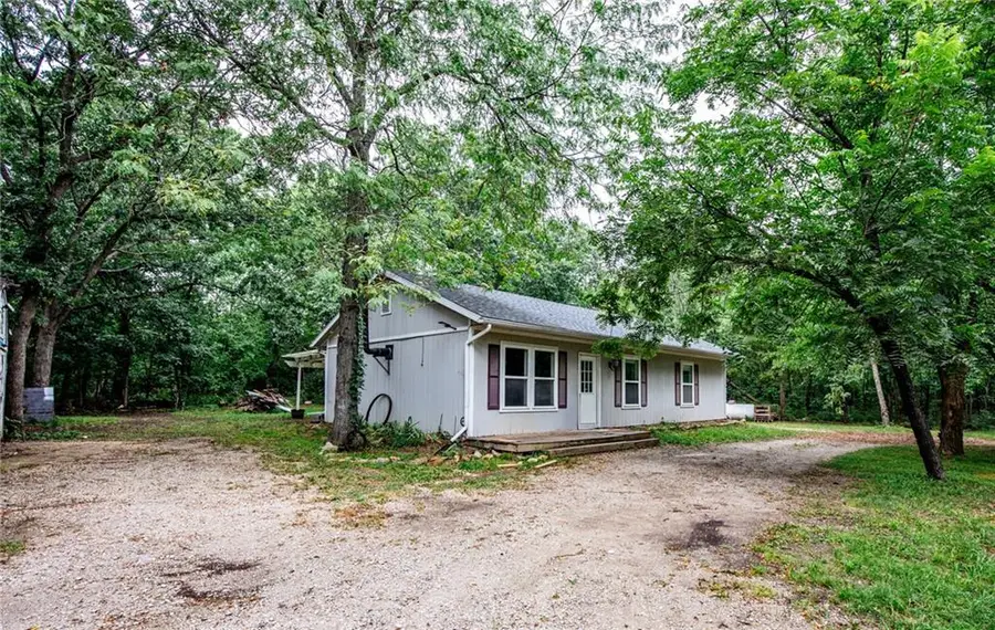 22 N Turner Lane, Lacygne, KS 66040 - #3