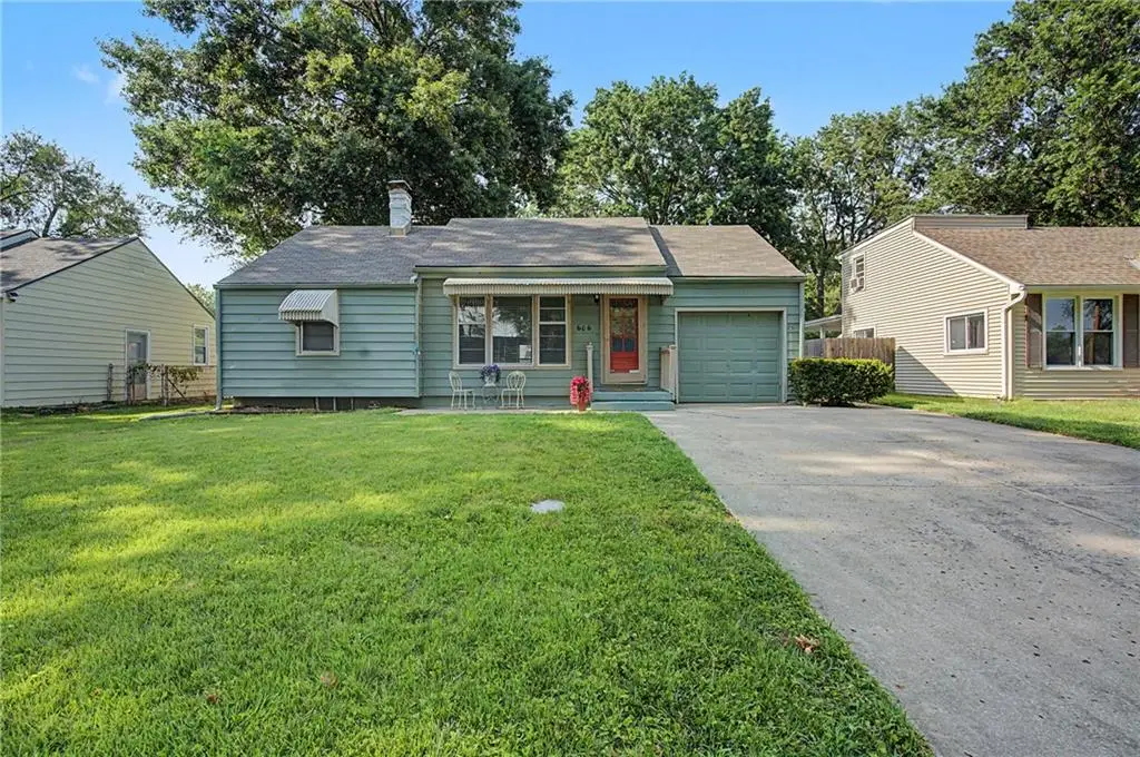 606 NE 43rd Terrace, Kansas City, MO 64116 - #1