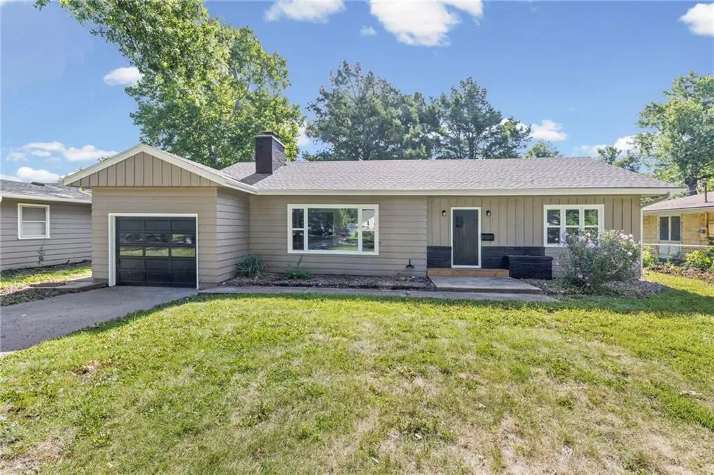 1419 S Hickory Street, Ottawa, KS 66067 - #1
