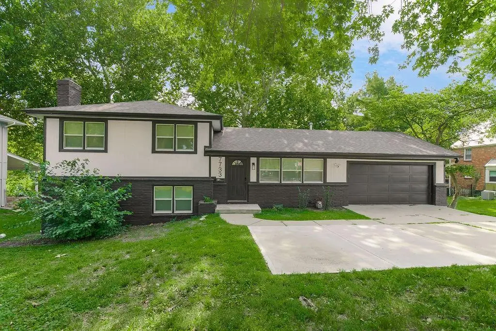 7733 Mission Road, Prairie Village, KS 66208 - #1