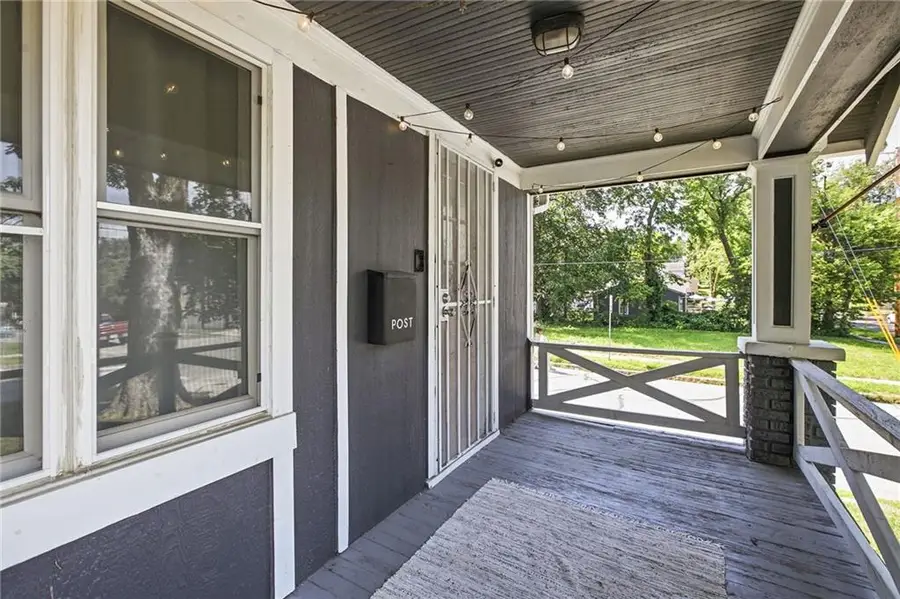 4947 Woodland Avenue, Kansas City, MO 64110 - #3