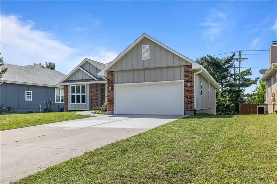 908 Coventry Court, Warrensburg, MO 64093 - #3