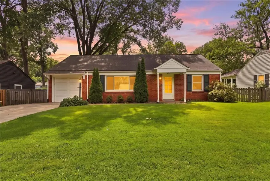 2613 W 79th Street, Prairie Village, KS 66208 - #3
