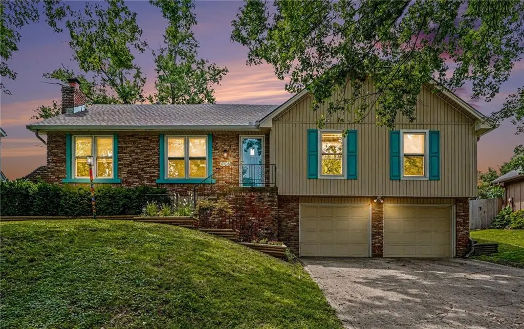 4905 NW 67th Street, Kansas City, MO 64151 - #1